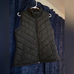 Gap Vest in Black Size Large